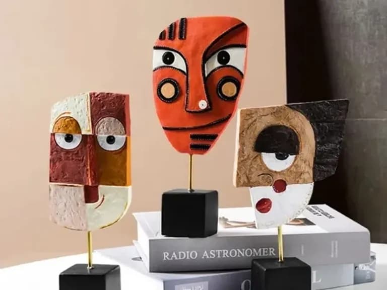 Figurine ABSTRACT MASK B 2