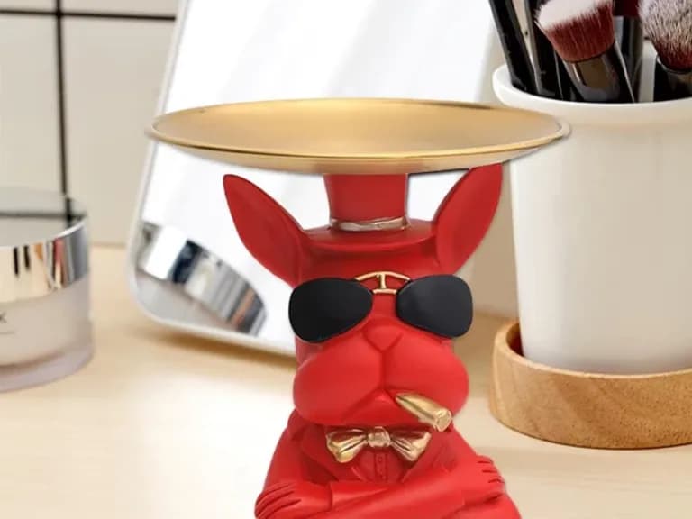 Figurină RED BULLDOG 18CM 3