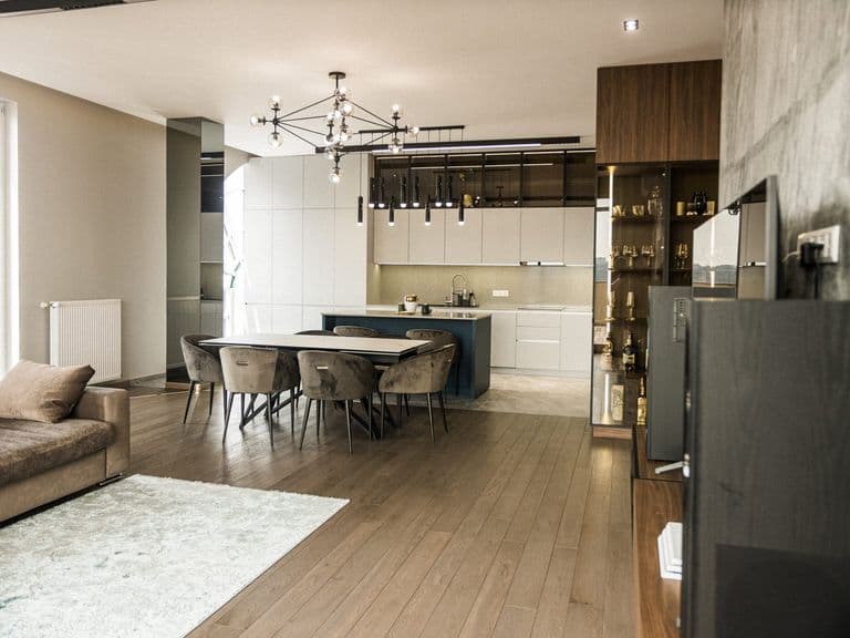 Penthouse 5