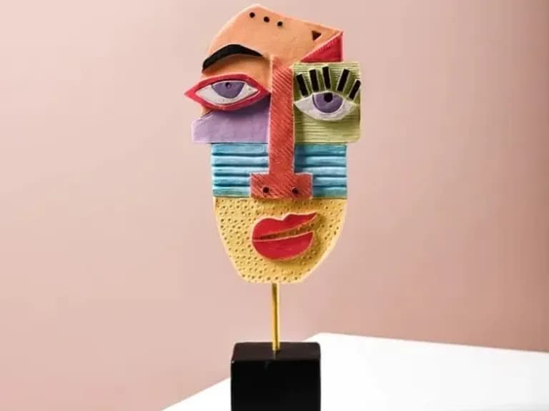 ABSTRACT MASK C figurine