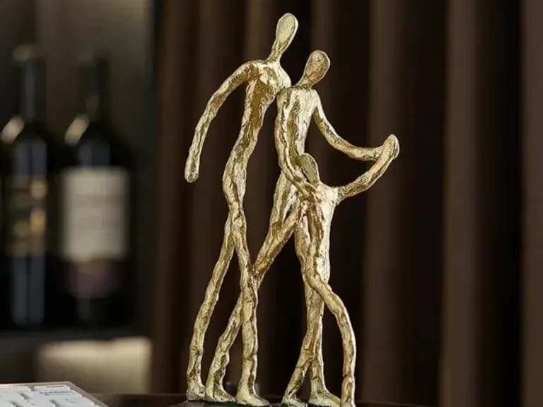 ABSTRACT WALKING GOLD 20CM Figurine