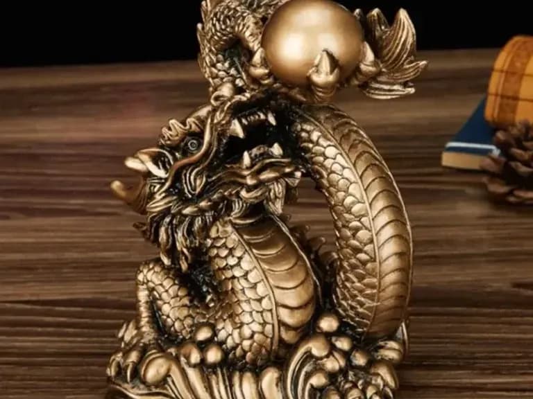 Фігурка LUCKY DRAGON