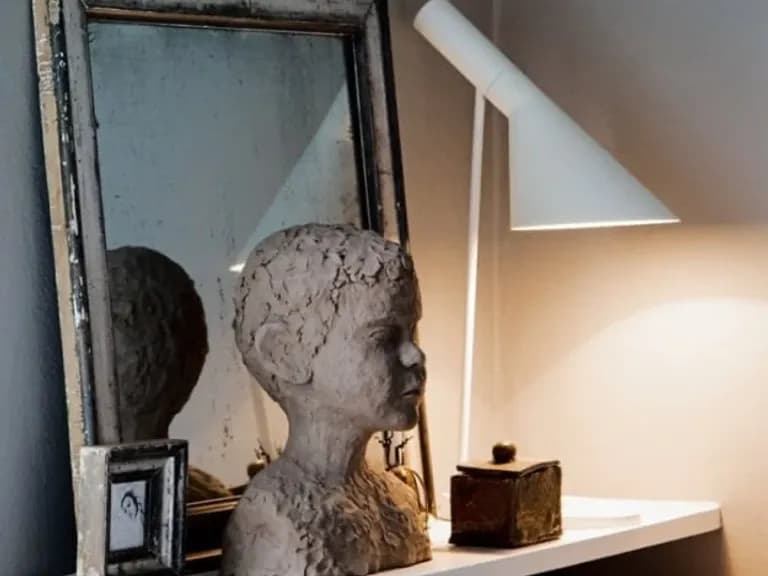 Lampă de masă CROW WHITE H50